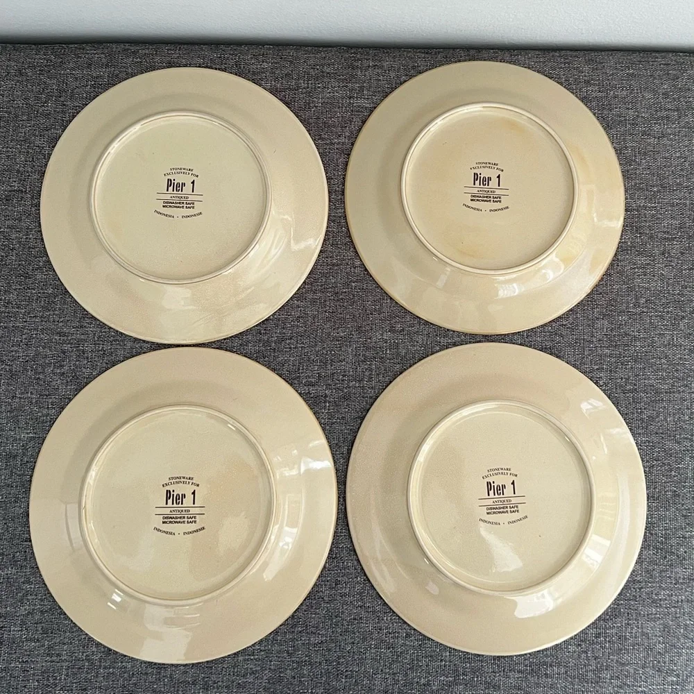 Pier 1 Beige Green Leaf Antiqued Stoneware Salad Plates Set of 4 Retired Brown